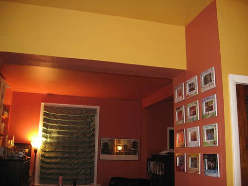 Kada žuta dominira nad crvenom, onda odaje poštovanje najstarijoj ženskoj osobi u kući i preko nje sreću cijeloj obitelji