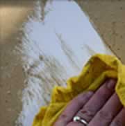 Stara uljana boja skida se i kemijskim putem pomoću raznih vrsta otapala