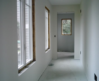 Svrha brušenja zidova je davanje zidnim površinama sjaj i ujednačenost površine