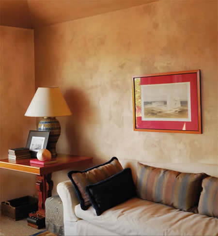 Ottocento dekorativna tehnika bojanja interijera zahtjeva stručnu obradu i kvalitetno odrađen posao, kako bi i efekt bio postignut. Ova vrsta boja zbog svojih bezopasnih sastojaka nema mirisa, nezapaljiva je i tim ostvaruje status prijatelja čovjeka i okoliša, a i ugodniji ambijentalni ugođaj Vašega doma