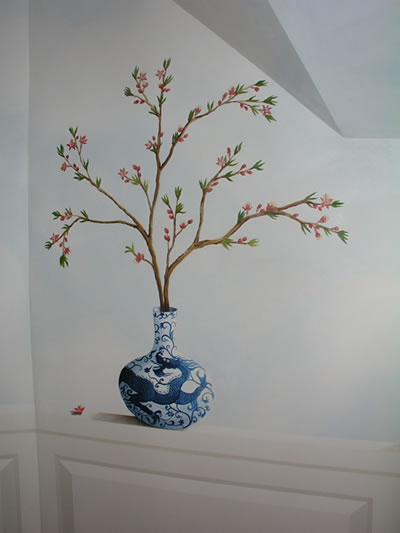 Tapete su ponovno  u modi, no ukoliko ih nerado postavljate ili jednostavno imate averziju prema njima, poigrajte se trikom lažnog dojma tapeta na zidu