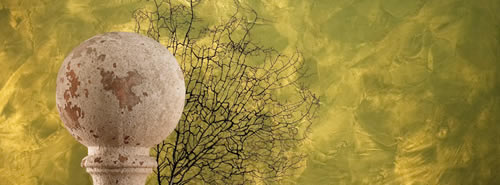 Aureum se stvaraju iz zemljanih boja i toplih tonova prirode, pa su specifičnog karaktera, kada je u pitanju nijansiranje ovom tehnikom